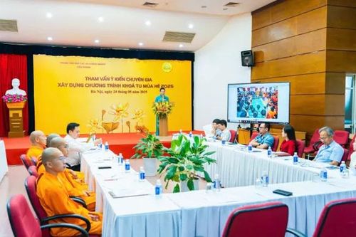 Kỹ thuật 'Đọc nhanh nhớ lâu' bản quyền Hoa Kỳ được đưa vào khóa tu mùa hè chùa Ba Vàng 2025