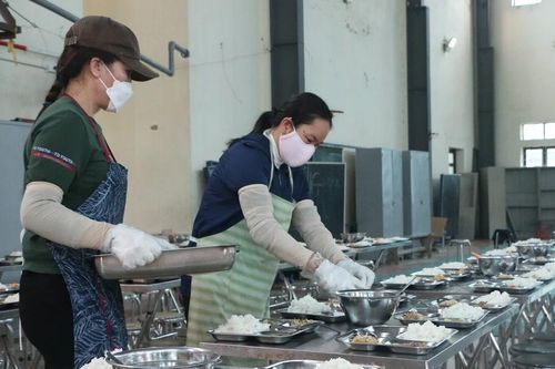 Hà Nội hỗ trợ tiền ăn trưa cho học sinh tiểu học: Rà soát kỹ để triển khai hiệu quả