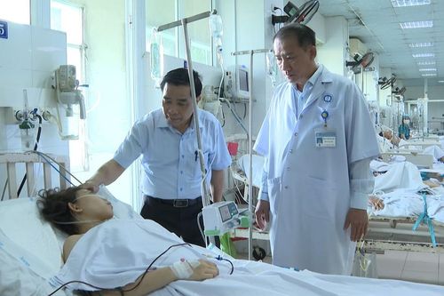 Chủ tịch Quảng Nam thăm hỏi nạn nhân vụ tai nạn giao thông nghiêm trọng trên cao tốc Đà Nẵng – Quảng Ngãi
