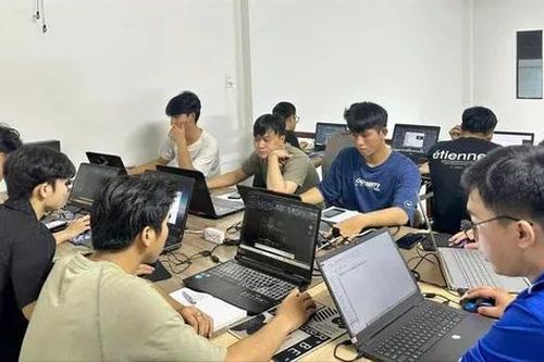 'Kê đơn' cho người trẻ kiệt sức - Bài 1: Kiệt quệ vì áp lực công việc