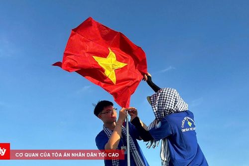 Áo xanh tình nguyện nơi đảo xa