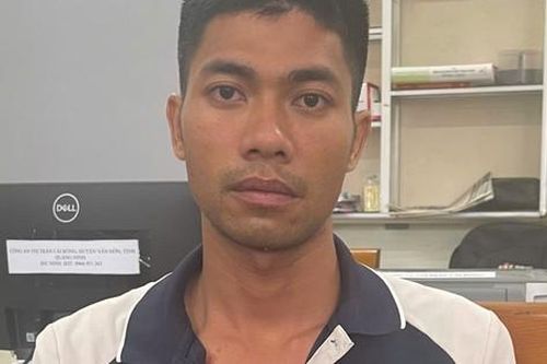 Bắt khẩn cấp gã trai dụ bé gái 12 tuổi 'nhảy nhạy cảm'