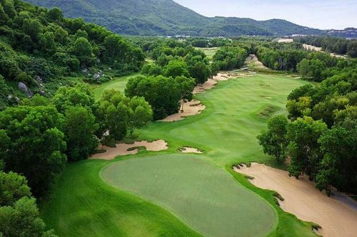 Quảng Ninh đón loạt sân golf nghìn tỷ