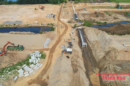 Chủ tịch UBND tỉnh yêu cầu rà soát, xử lý các dự án đầu tư công dở dang, chậm tiến độ