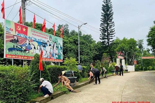 Chung sức xây dựng nông thôn mới ở Ngọc Lặc