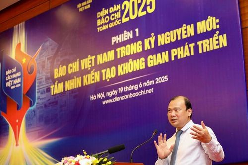 Báo chí chính thống vẫn là điểm tựa, là nơi 'neo đậu' niềm tin của độc giả