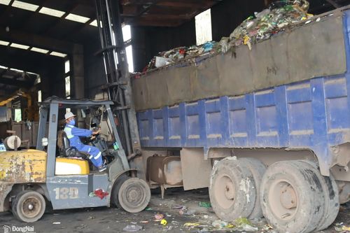 Quá tải công suất tiếp nhận, Khu xử lý chất thải Quang Trung kiến nghị tỉnh điều phối