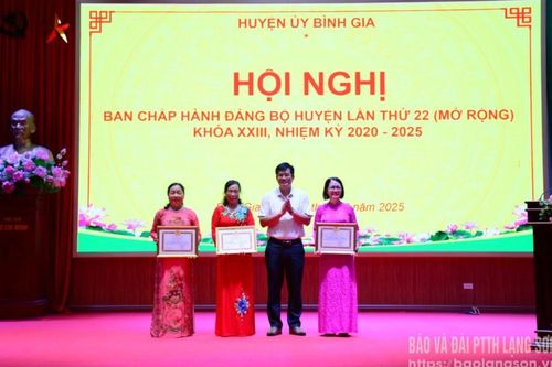 Bình Gia: Tổ chức hội nghị Ban Chấp hành Đảng bộ huyện lần thứ 22