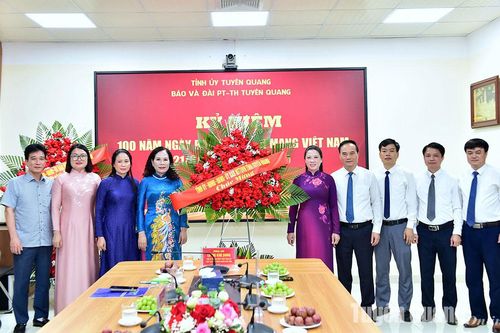 Phát huy tinh thần đoàn kết, xây dựng Báo và Đài Phát thanh - Truyền hình, Hội Nhà báo tỉnh ngày càng phát triển