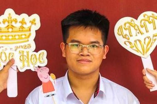Học sinh Trường Quốc Học - Huế tiếp tục là thủ khoa kỳ thi đánh giá năng lực