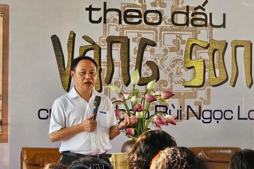 Nhà báo Bùi Ngọc Long và hành trình theo dấu vàng son