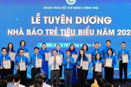 Phó Thủ tướng Bùi Thanh Sơn: Nhà báo trẻ giữ vững 'tâm trong, trí sáng, bút sắc'