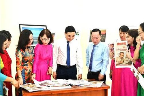 Bình Thuận triển lãm ảnh kỷ niệm 100 năm ngày Báo chí cách mạng Việt Nam