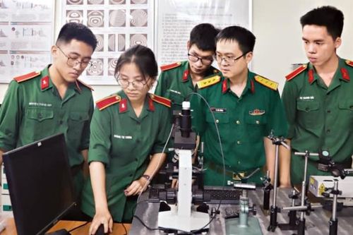 Hơn 33.000 hồ sơ đăng ký vào trường quân đội