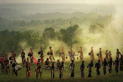 Tiếng gọi từ vô thủy - Văn hóa cồng chiêng và lời thì thầm của tổ tiên