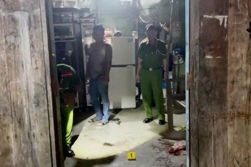 Va chạm với chó, chém hàng xóm 2 người thương vong