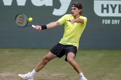 Alexander Zverev khởi đầu suôn sẻ tại Halle mở rộng