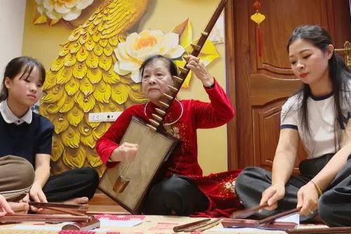 Gìn giữ làn điệu ca trù cho đời sau