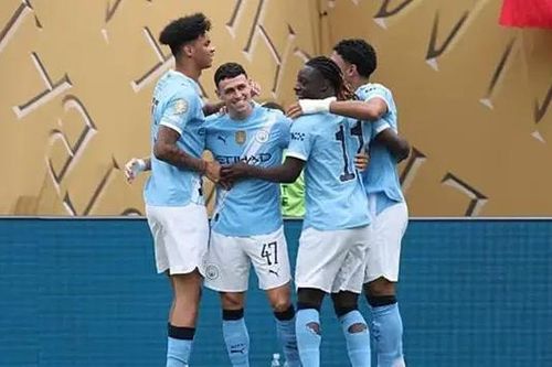 Manchester City thắng dễ Wydad Casablanca
