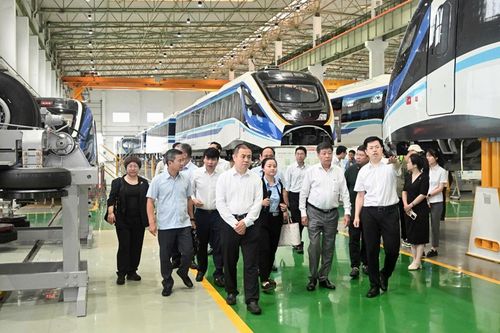 Đoàn đại biểu Hà Nội thăm, làm việc tại Trung Quốc