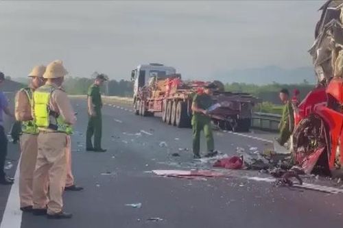 Phải báo ngay CSGT khi có sự cố trên cao tốc