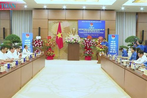 Công bố Quyết định thành lập Đoàn Thanh niên Cộng sản Hồ Chí Minh Quốc hội