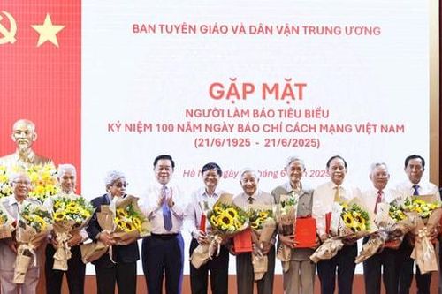 Xây dựng đội ngũ nhà báo 'tinh gọn, tinh hoa', vững chuyên môn, giàu bản lĩnh