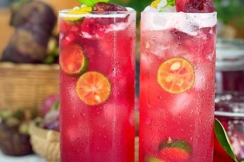 Mận giữa vụ siêu rẻ chỉ 10.000 đồng/kg, chị em tranh thủ mua và rỉ tai nhau công thức làm siro mận giải nhiệt cực dễ, cực ngon