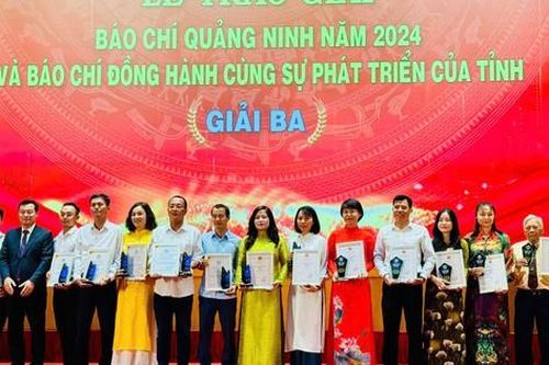 Báo Sức khỏe và Đời sống nhận nhiều giải thưởng báo chí vùng Đông Bắc