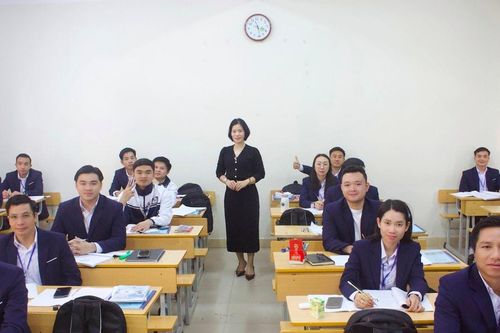 Có một 'Trường Lào' trong lòng Hà Nội