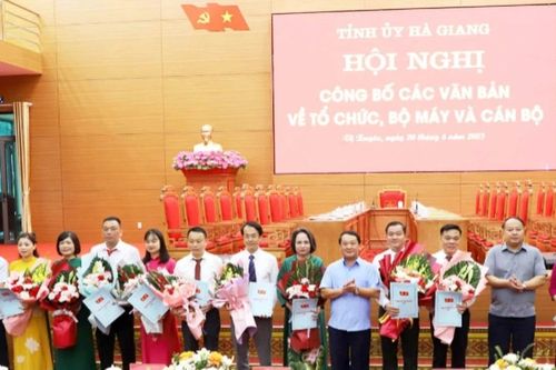 Hà Giang thử nghiệm và vận hành chính thức mô hình chính quyền địa phương 2 cấp