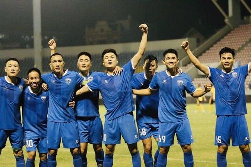 Quảng Ninh FC thăng hạng: Sự hồi sinh của bóng đá đất Mỏ