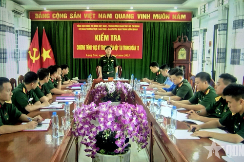 Khảo sát chương trình 'Học kỳ trong Quân đội' tại Quân khu 1