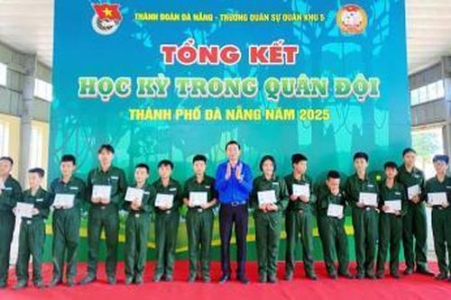 151 'chiến sĩ nhí' trưởng thành sau 12 ngày rèn luyện Học kỳ trong quân đội