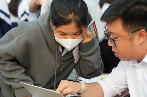 Ứng dụng AI vào truyền thông tuyển sinh