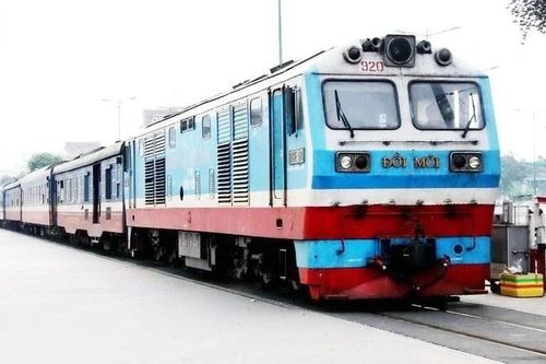 Vận hành tàu hỏa phục vụ cán bộ Quảng Trị làm việc tại Quảng Bình từ 1/7