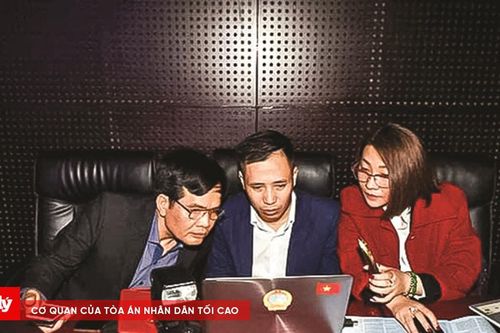 Bóng tối sau những cú 'hit' truyền thông