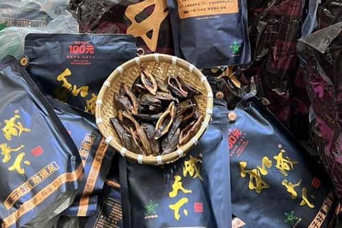 Nhập khẩu tăng gấp 14 lần, kẹo cau Trung Quốc giá 3 triệu đồng/kg tràn chợ Việt
