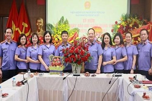 Nhiều cơ quan, đơn vị trong và ngoài ngành Kiểm sát thăm, chúc mừng Báo Bảo vệ pháp luật