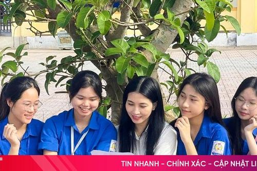 Học Bác để gieo những 'mùa phấn sáng'