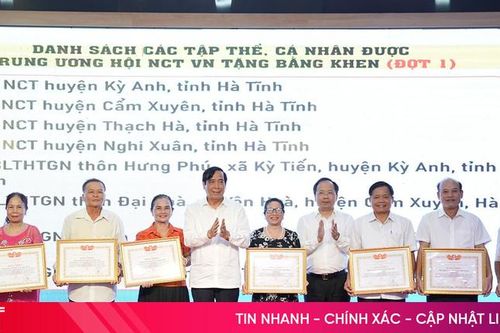 Người cao tuổi Hà Tĩnh tiếp tục đẩy mạnh phong trào 'Tuổi cao gương sáng'