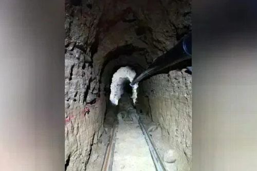 Mexico phát hiện đường hầm bí mật dài 600m vận chuyển ma túy sang Mỹ