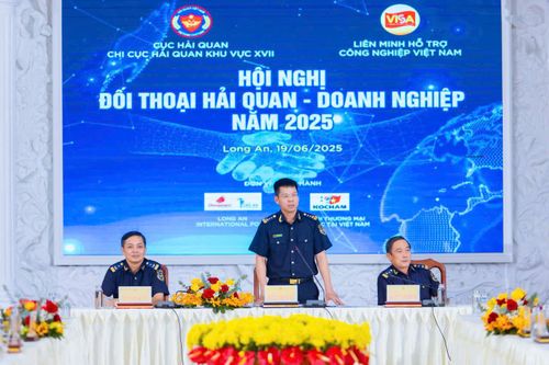 Hải quan đồng hành, tháo gỡ khó khăn cùng doanh nghiệp