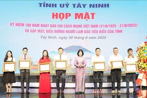 Tôn vinh các thế hệ người làm báo