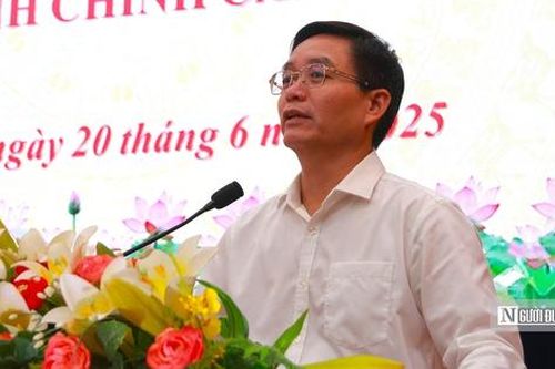 'Không chấp nhận tư tưởng làm lãnh đạo xã để làm kinh tế cho riêng mình'