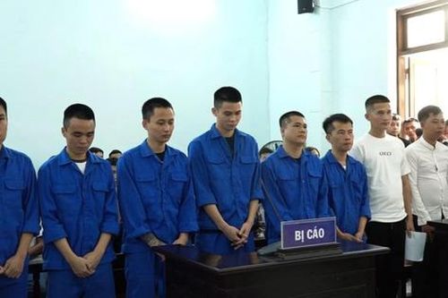 'Mở tiệc' ma túy trong quán bar, 9 bị cáo trả giá đắt