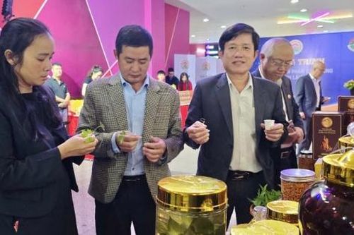 Khai mạc triển lãm sản phẩm đặc trưng tỉnh Lâm Đồng