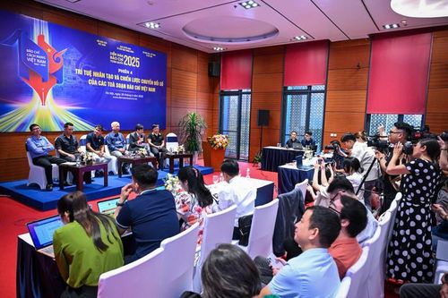 Hàng loạt phiên thảo luận 'nóng' tìm giải pháp đưa báo chí vượt khó và bứt tốc