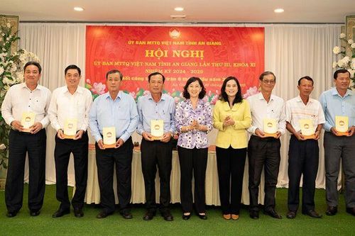 An Giang sơ kết công tác mặt trận 6 tháng của năm 2025