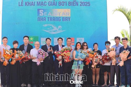 Hơn 800 vận động viên tham gia Giải bơi Sea Star Nha Trang Bay 2025